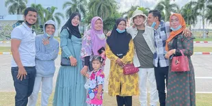 Potret Jirayut Mudik ke Thailand, Disambut Keluarga Besar di Bandara - Rindu Terobati Setelah 3 Tahun Nggak Pulang Kampung