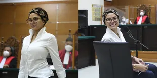 Potret Nikita Mirzani Jalani Sidang Perdana Kasus Pencemaran Nama Baik, Percaya Diri dan Tebar Senyuman
