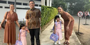 Potret Nola Be3 Antar Anak Bungsu di Hari Pertama Sekolah, Sudah Punya Teman Baru