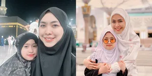 Potret Oki Setiana Dewi Umrah Cuma Bersama Satu Anaknya, Hafalkan Quran Bareng Khadeejah