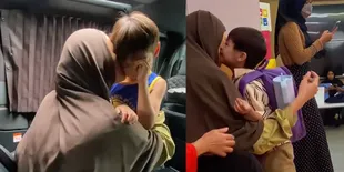 Potret Peluk dan Cium Paula Verhoeven Untuk Anaknya, Bukti Nyata Kasih Seorang Ibu