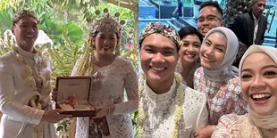 Potret Pernikahan Haikal AFI dan Mia Ismi Halida, Mempelai Ganteng dan Cantik Penuh Kebahagiaan