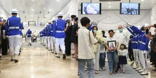 Potret Prosesi Pedang Pora Sebelum Jenazah Edelenyi Laura Anna Sebelum Dikremasi