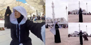 Potret Umroh Chika Jessica, Pamer Kecantikan Syahdu Dengan Hijab