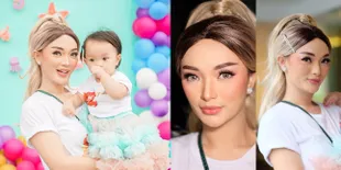 Potret Zaskia Gotik yang Curi Perhatian di Ultah Anak, Cantik Kebangetan Kayak Barbie - Dandan Khusus Demi Party