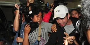 Raffi Ahmad Keluar BNN Ditemani Luna Maya