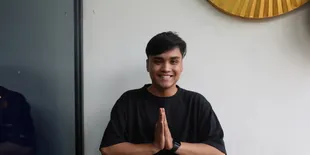 Ressa Rossano Ogah Kado Mewah,  Hanya Minta Doa dari Denada