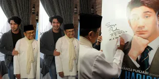 Reza Rahadian Foto Bareng BJ Habibie, Siapkan Kisah Trilogi