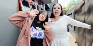 Potret Rumah Baru April DA7 di Jakarta, Nyaman & Hangat
