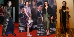 Saat Sederet Seleb Paradekan Busana Mewah Serba Etnik, Cantik!