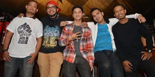 Sabua, Lima Cahaya Dari Timur Penjaga Musik dan Budaya Indonesia