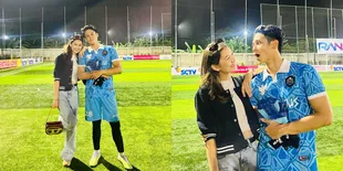 Sama-Sama Bintangi Sinetron 'DIA YANG KAU PILIH', Ini 8 Potret Kemesraan Zoe Abbas Jackson dan Antonio Blanco Jr di Lapangan Bola