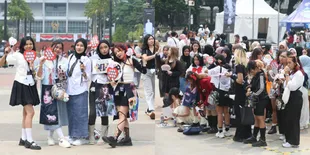 Sapa Penggemar di Indonesia, Begini Momen Keseruan DEOBI Jelang Konser THE BOYZ WORLD TOUR : ZENERATION II in JAKARTA - Tampil Stylish Ketemu Idola