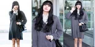 Sederet Foto Cantik Bagai Boneka Porselen Lisa BLACKPINK di Bandara