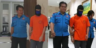 Sempat Melawan, Ini Foto-Foto Pasrah Eza Gionino Digiring Polisi
