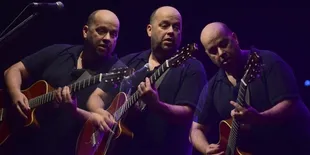 Sempurna, Frente Ajak Penonton The 90's Festival Raih Klimaks 