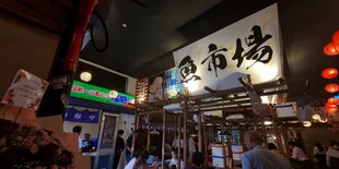 Seperti Makan di Jepang, Roji Ramen Usung Konsep Japanese Street