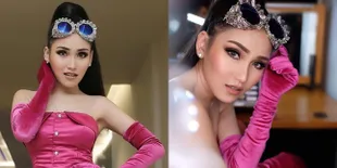Serba Pink, Cantiknya Ayu Ting Ting Tampil Bagaikan Boneka Barbie