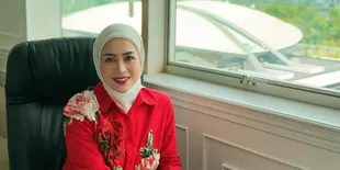 Shanty Istri Denny Cagur Diduga Lakukan Oplas, Intip Potret Terbarunya yang Disebut Mirip Melly Goeslaw
