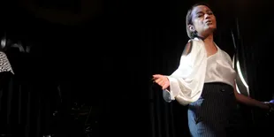 Showcase 'SIMFONI DARI HATI', Ruth Sahanaya Pancarkan Sinar Diva