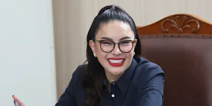 Sindir Reza Gladys Miskin, Nikita Mirzani Siap Tambahi Uang Rp1 Miliar