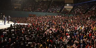 Sukses Berat, Inilah Suasana Penonton Konser 30 Tahun Kahitna