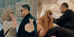 Tak Lagi Jadi Bupati, Potret Hengky Kurniawan dan Sonya Fatmala Super Romantis Saat Umrah