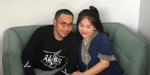 Tepis Isu Finansial, Suami Mpok Alpa Tegaskan Punya Pekerjaan - Tak Takut Jalani Hidup