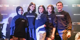 Terinspirasi Peristiwa Woyla, Film 'KAPAL TERBANG' Bawa Pesan Kemanusiaan dengan Setting Tahun 80-an