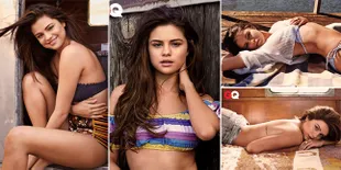 Topless - Pakai Bikini, Selena Gomez Tampil Hot & Makin Dewasa