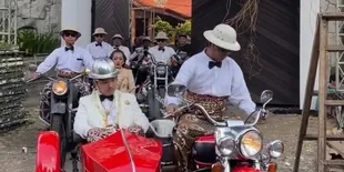 Unik, Aksa Uyun dan Soimah Naik Motor Klasik Menuju Venue Akad Nikah
