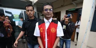 Vadel Badjideh Dituntut 12 Tahun Penjara dan Denda 1 Miliar