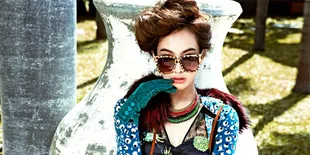 Victoria Model Singles Magazine Edisi November 2012
