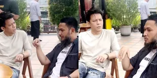 Viral Potret Ariel NOAH Ngobrol Hangat Bareng Uki, Tetap Sahabatan Walau Sudah Berpisah