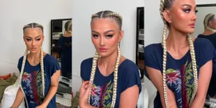 Wajahnya Sedang Ramai Disorot, Intip Potret Agnez Mo Tetap Stylish Pakai Daster Murah Meriah - Jadi Favorit Sejak Belum Go International