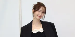  Yoona Tampil Cantik dalam Foto Lunar New Year yang Dibagikannya