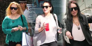 Yuk Intip Foto Selfie Lindsay Lohan Saat di Depan Kaca
