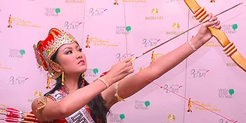 Zivanna Incar Mahkota Miss Universe