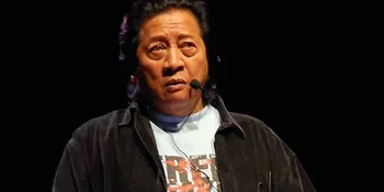 Makan Bubur, W.S Rendra dan Mbah Surip Hembuskan Nafas Terakhir