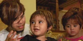 Moldy Bentuk Radja Cilik Sebagai Hadiah