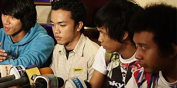 Pilar Berjuang Dari Label ke Label