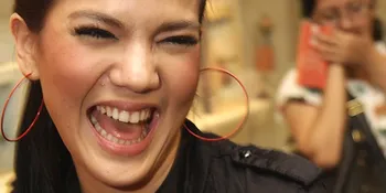 Alice Norin Dicerai Karena Selingkuh?