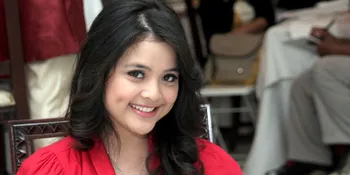 Tasya, Biasa Curhat di Meja Makan