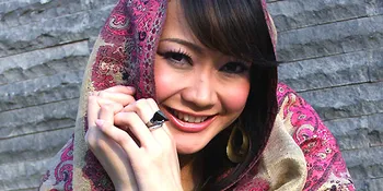 Attina Riawati Ikuti Jejak Hadad Alwi