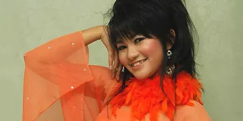 Fitri Carlina Cari Cowok Mirip Ronal Surapradja