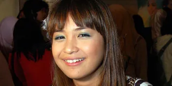 Sambut Lebaran, Putri Titian Siapkan Angpao