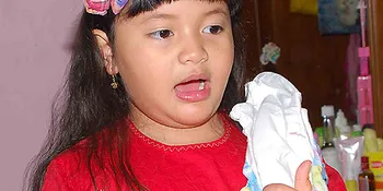 Mudik, Amel Bawa Baju Baru