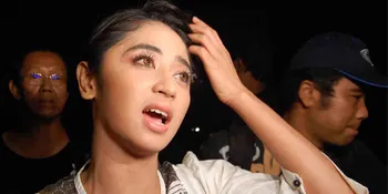 Dewi Perssik Ingin Seperti Laila