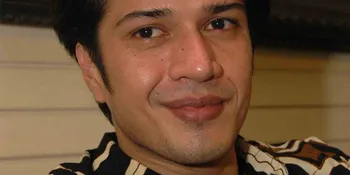 Primus Yustisio Galang Gaji Pertama Untuk Korban Gempa