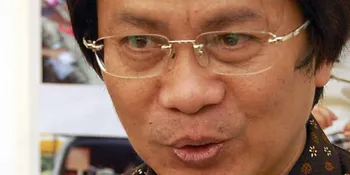 Korban Gempa Berebut Berfoto Bersama Kak Seto 